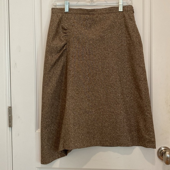 Banana Republic Wool Skirt - Picture 2 of 6
